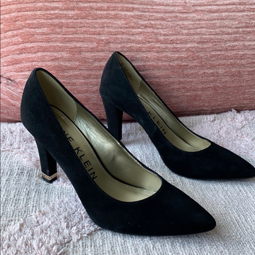SOLD Anne Klein Suede Pointed Toe Black Heels
